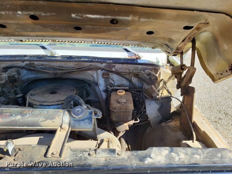 image for item LS9683 1988  Chevrolet C60  fuel truck