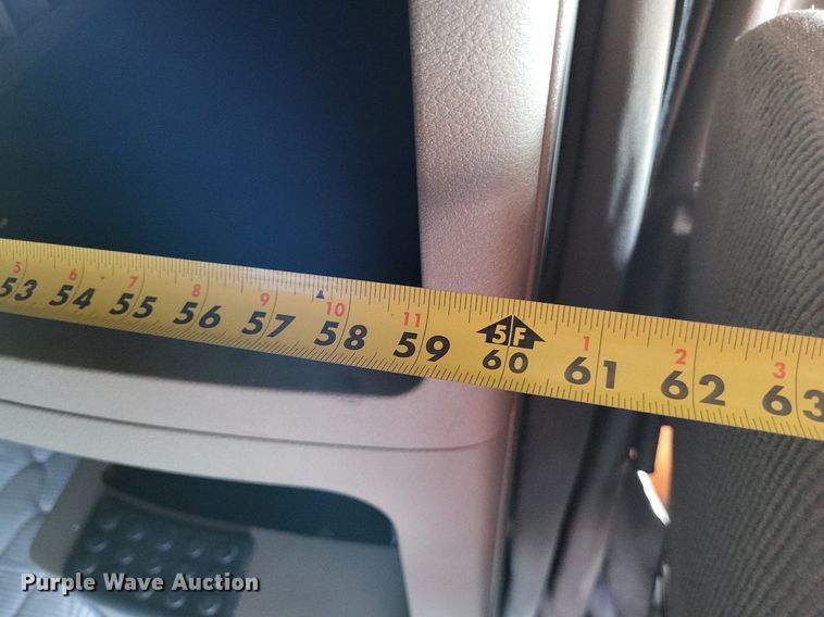 image for item LS9684 2016 Freightliner Cascadia Evolution  semi truck