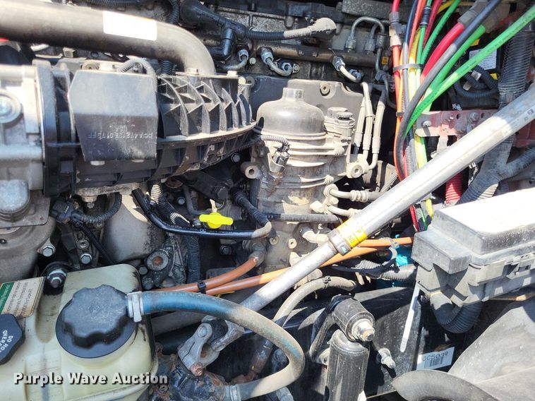 image for item LS9684 2016 Freightliner Cascadia Evolution  semi truck