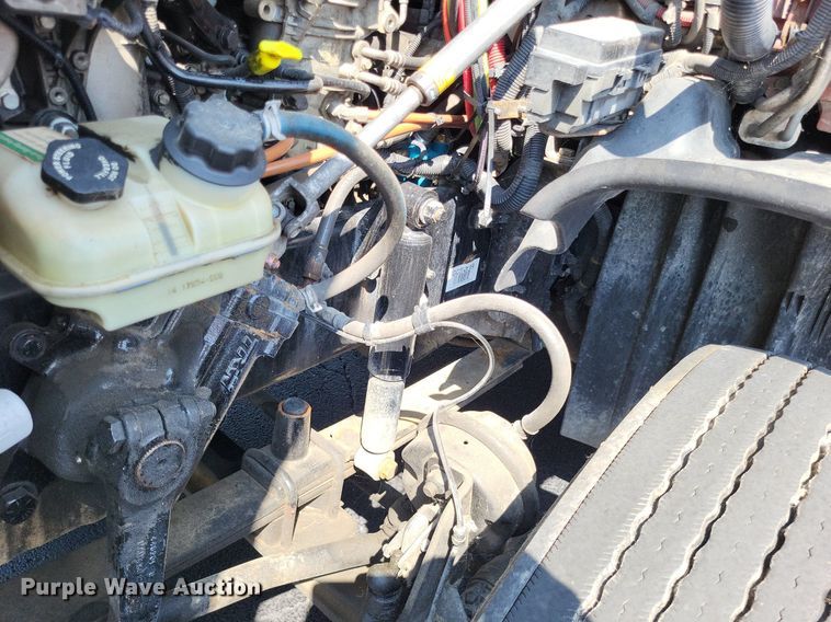 image for item LS9684 2016 Freightliner Cascadia Evolution  semi truck