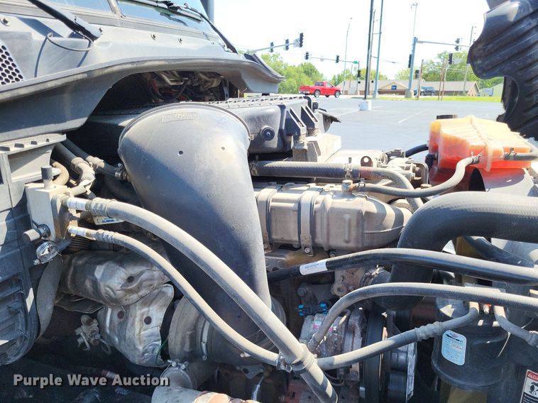 image for item LS9684 2016 Freightliner Cascadia Evolution  semi truck