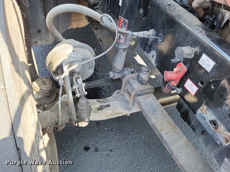 image for item LS9684 2016 Freightliner Cascadia Evolution  semi truck