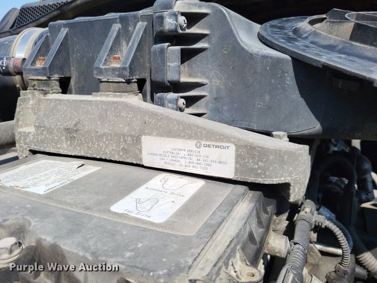 image for item LS9684 2016 Freightliner Cascadia Evolution  semi truck