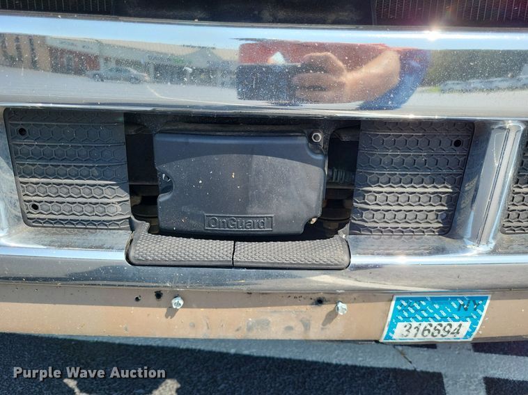 image for item LS9684 2016 Freightliner Cascadia Evolution  semi truck