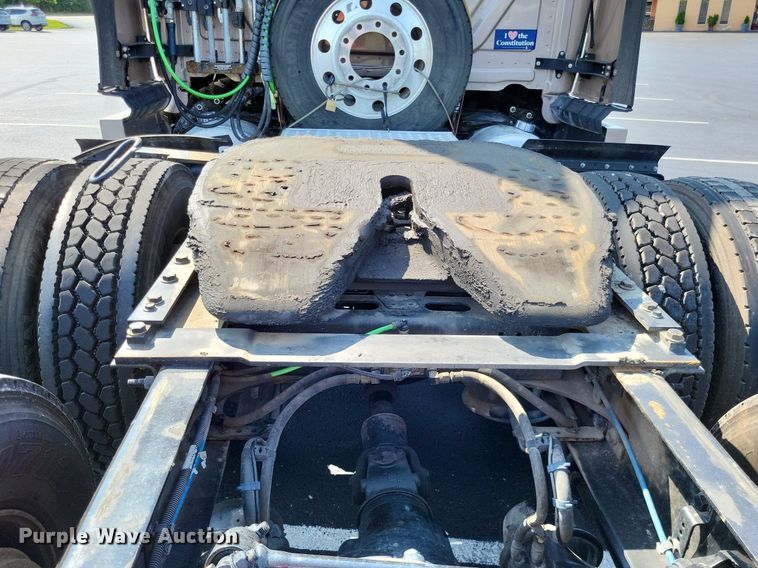 image for item LS9684 2016 Freightliner Cascadia Evolution  semi truck