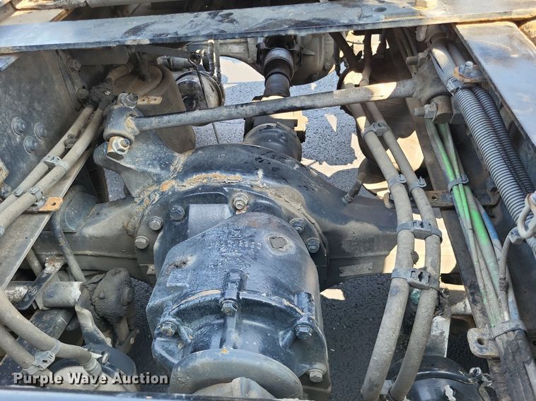 image for item LS9684 2016 Freightliner Cascadia Evolution  semi truck