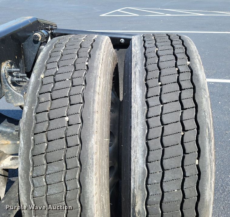 image for item LS9684 2016 Freightliner Cascadia Evolution  semi truck