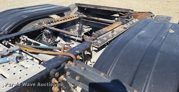 image for item LS9687 2014 Mack CXU  semi truck