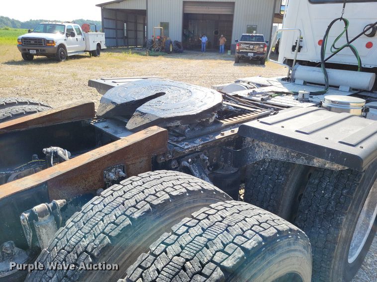 image for item LS9687 2014 Mack CXU  semi truck