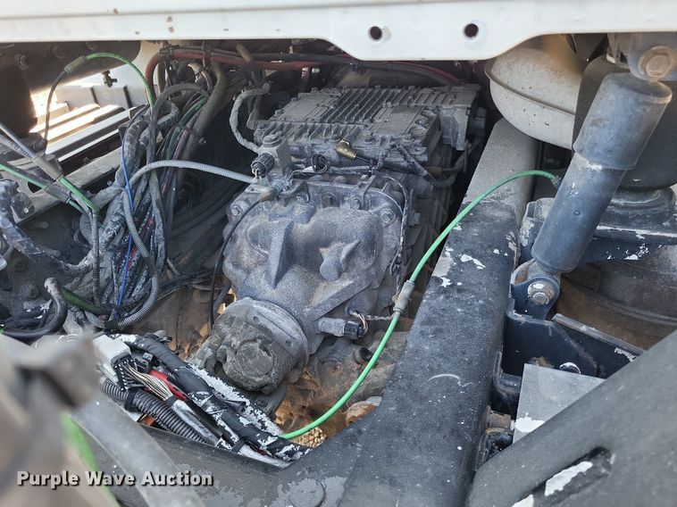 image for item LS9687 2014 Mack CXU  semi truck