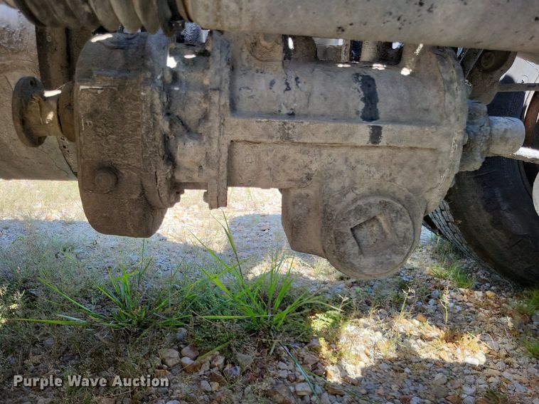 image for item LS9687 2014 Mack CXU  semi truck