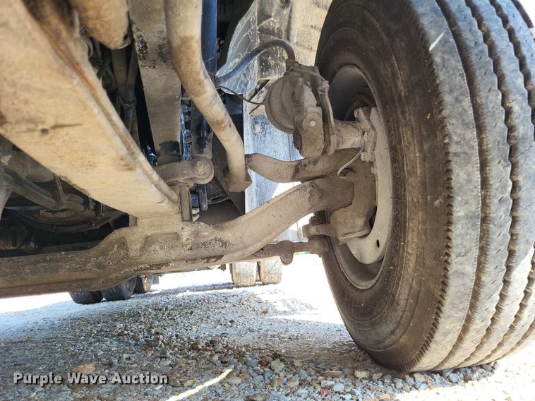 image for item LS9687 2014 Mack CXU  semi truck