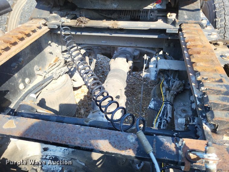 image for item LS9687 2014 Mack CXU  semi truck