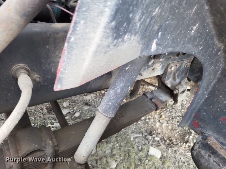 image for item LS9699 1990 International 7100  semi truck