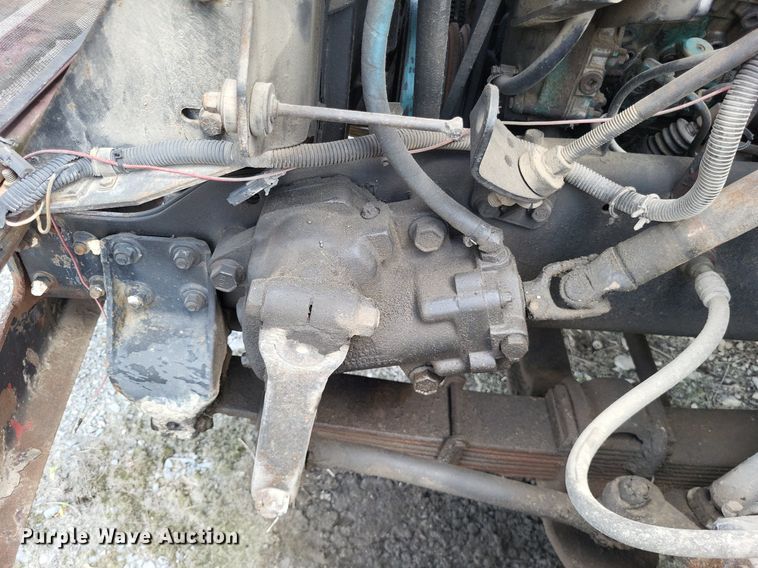 image for item LS9699 1990 International 7100  semi truck