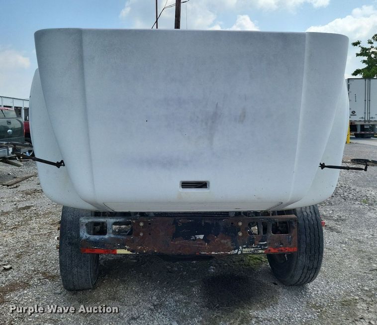 image for item LS9699 1990 International 7100  semi truck