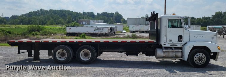 image for item LS9700 1995 Freightliner FLD  flatbed truck
