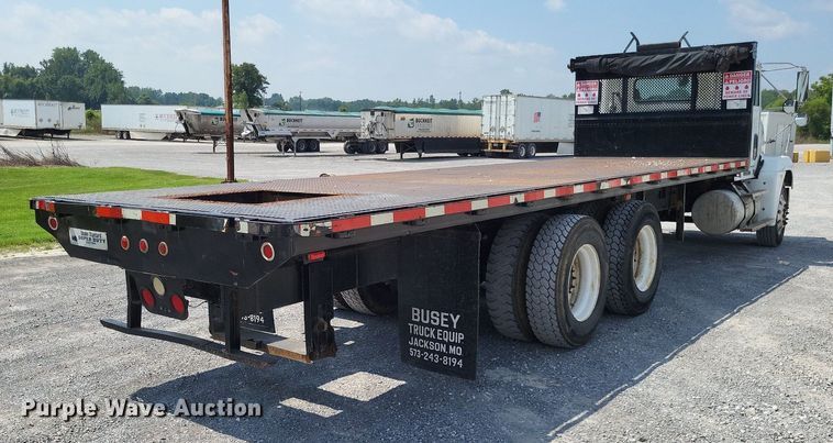 image for item LS9700 1995 Freightliner FLD  flatbed truck