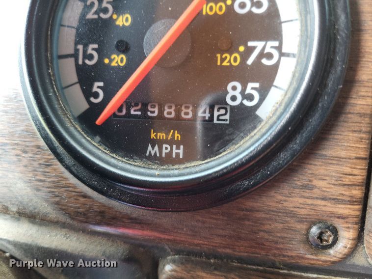 image for item LS9700 1995 Freightliner FLD  flatbed truck