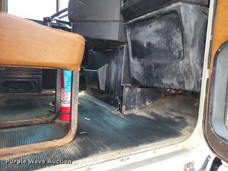 image for item LS9700 1995 Freightliner FLD  flatbed truck