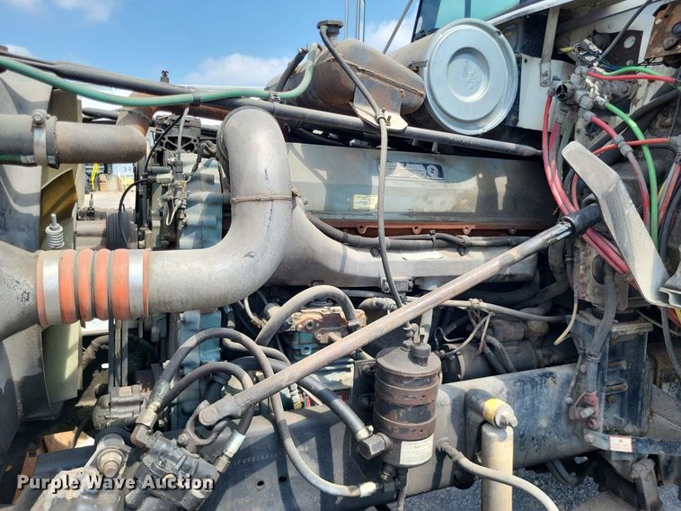 image for item LS9700 1995 Freightliner FLD  flatbed truck