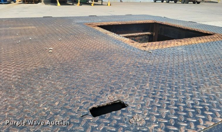 image for item LS9700 1995 Freightliner FLD  flatbed truck