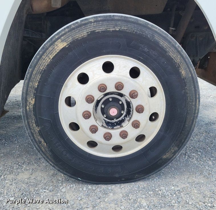 image for item LS9700 1995 Freightliner FLD  flatbed truck