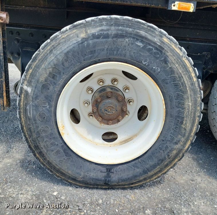 image for item LS9700 1995 Freightliner FLD  flatbed truck