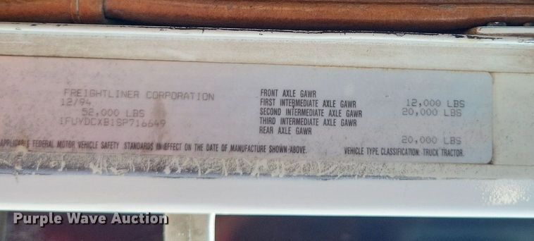 image for item LS9700 1995 Freightliner FLD  flatbed truck