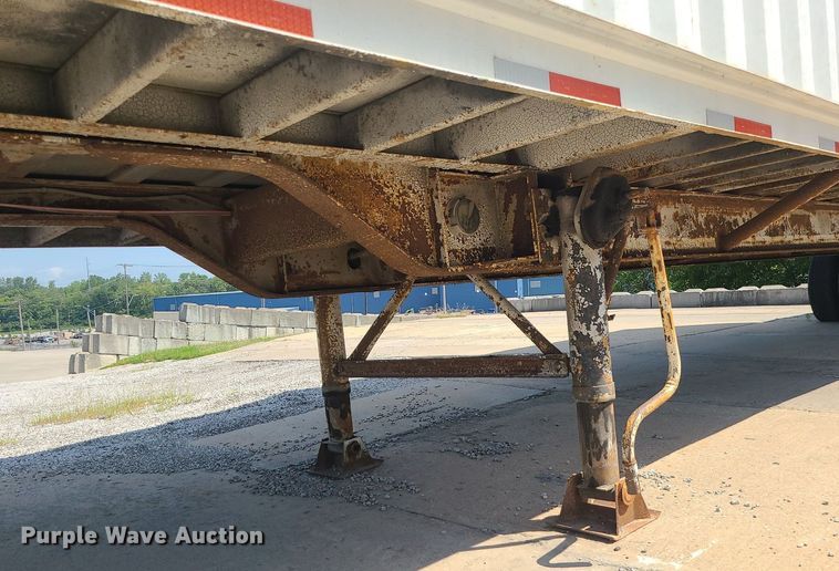 image for item MG9739 1995 Stoughton CCGN-48T  dry van trailer