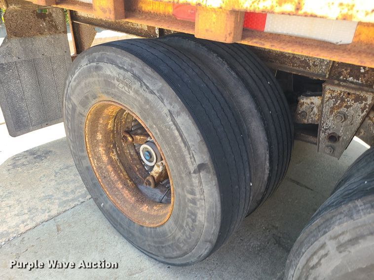 image for item MG9739 1995 Stoughton CCGN-48T  dry van trailer