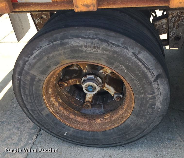 image for item MG9739 1995 Stoughton CCGN-48T  dry van trailer