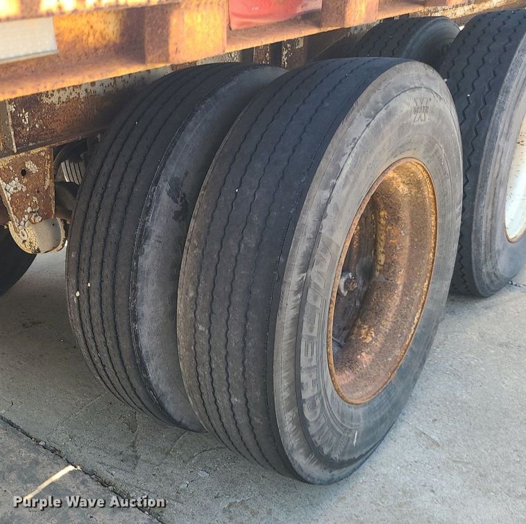 image for item MG9739 1995 Stoughton CCGN-48T  dry van trailer