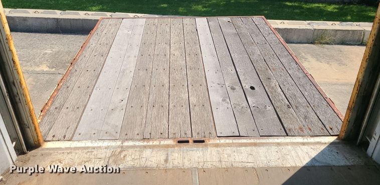 image for item MG9739 1995 Stoughton CCGN-48T  dry van trailer