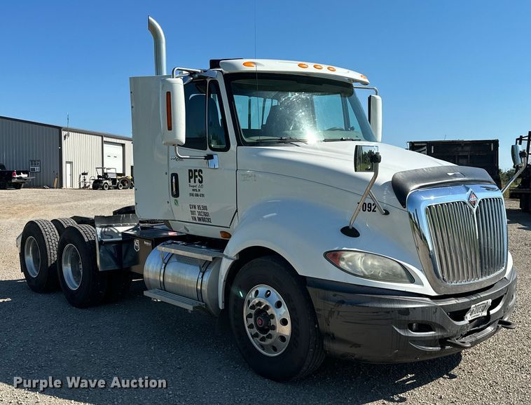 image for item ML9164 2009 International ProStar Eagle  semi truck