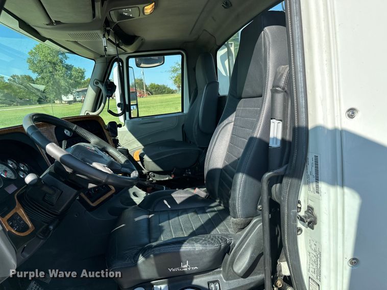 image for item ML9164 2009 International ProStar Eagle  semi truck