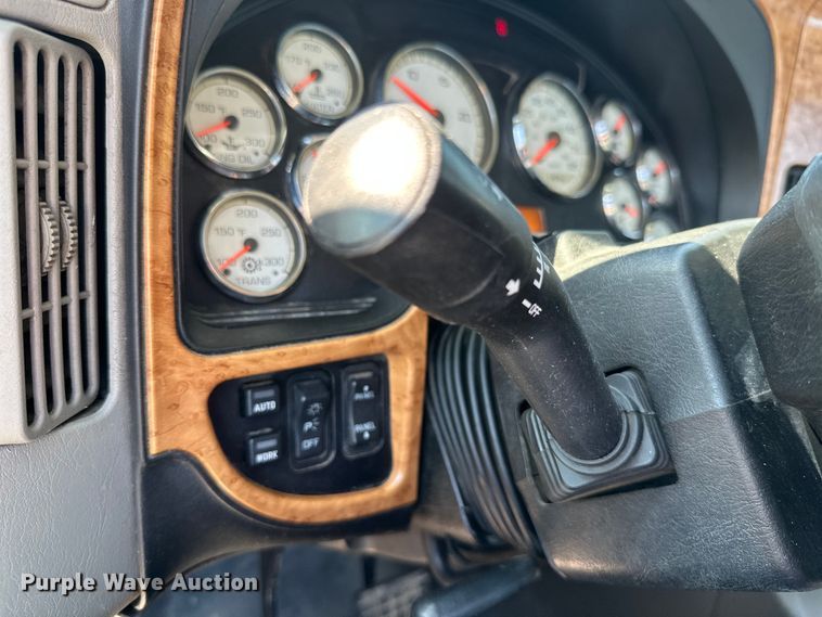 image for item ML9164 2009 International ProStar Eagle  semi truck