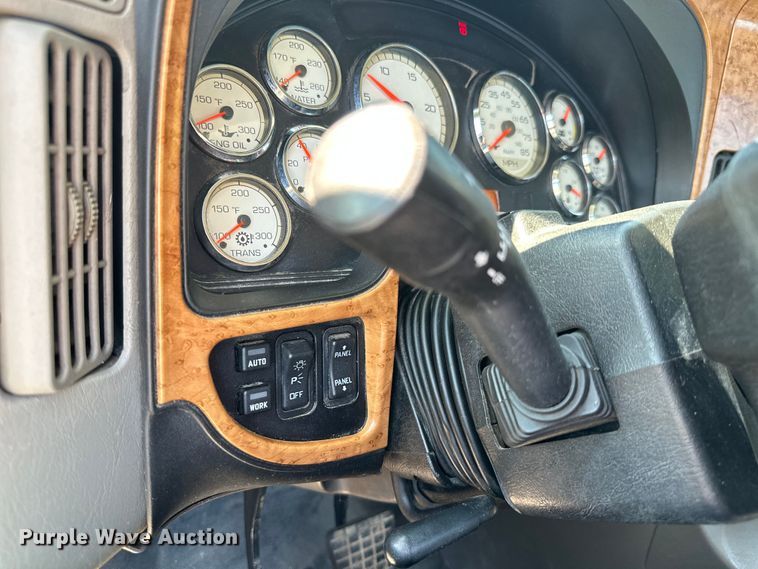 image for item ML9164 2009 International ProStar Eagle  semi truck