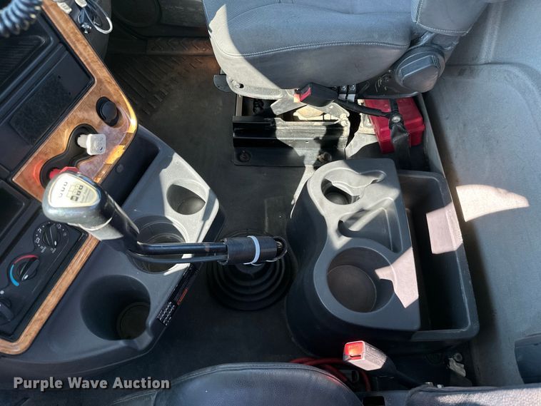 image for item ML9164 2009 International ProStar Eagle  semi truck