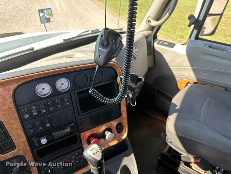 image for item ML9164 2009 International ProStar Eagle  semi truck