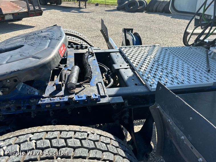 image for item ML9164 2009 International ProStar Eagle  semi truck