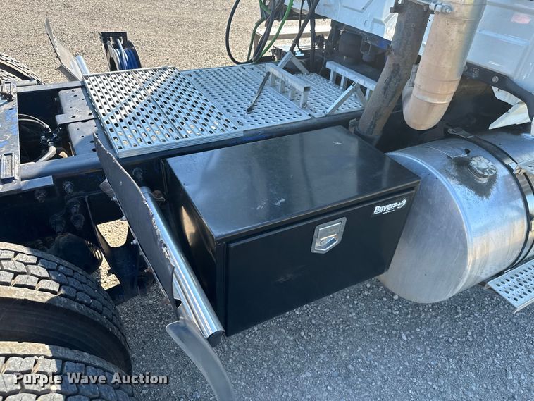 image for item ML9164 2009 International ProStar Eagle  semi truck