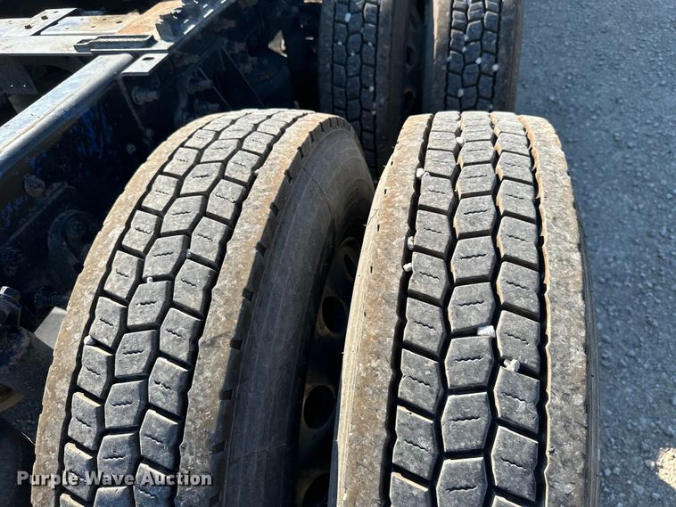 image for item ML9164 2009 International ProStar Eagle  semi truck