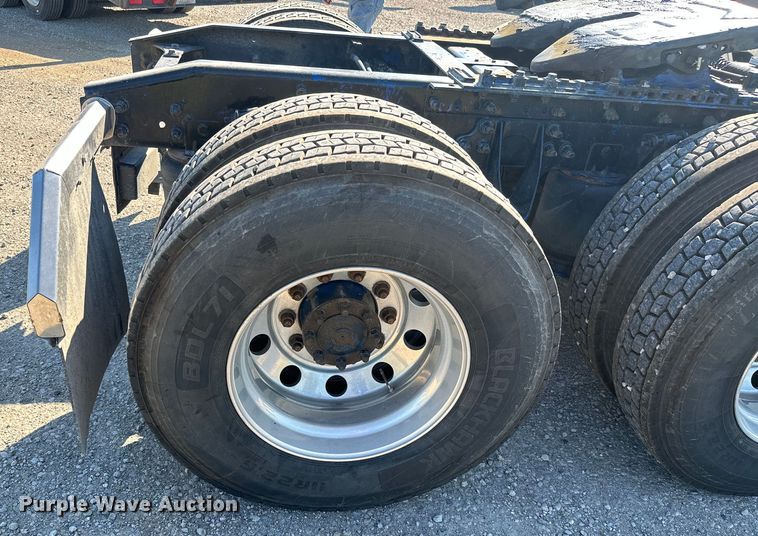 image for item ML9164 2009 International ProStar Eagle  semi truck