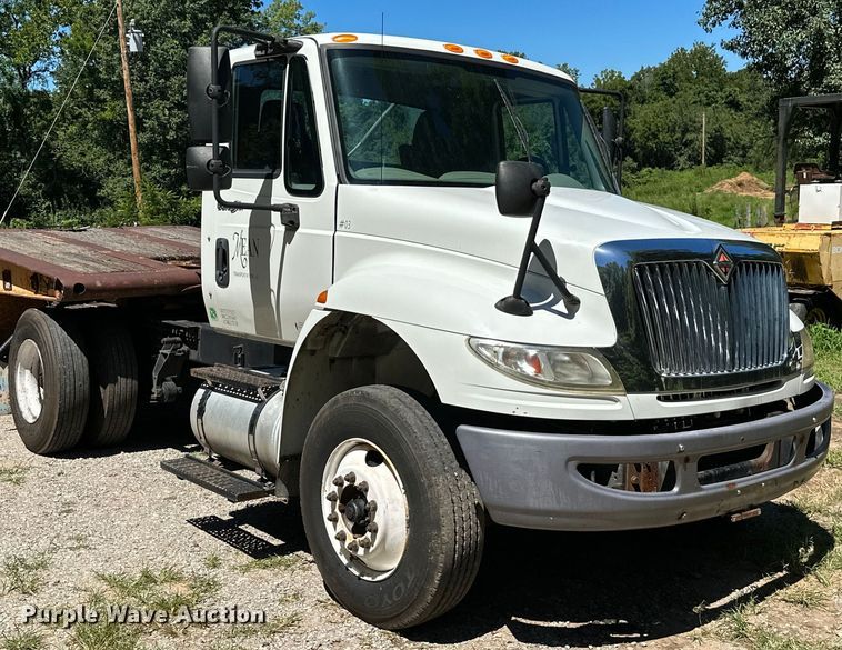 image for item ML9181 2012 International DuraStar 4400  truck