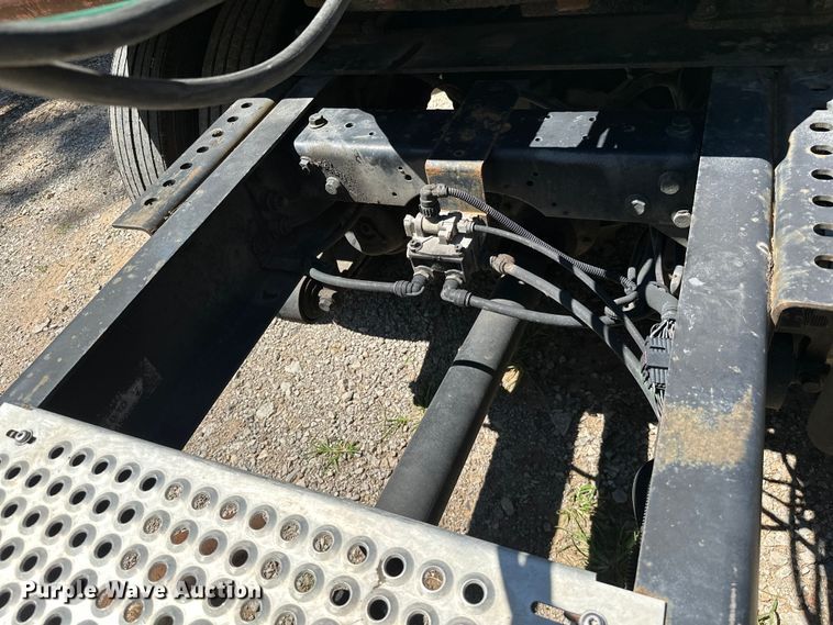 image for item ML9181 2012 International DuraStar 4400  truck