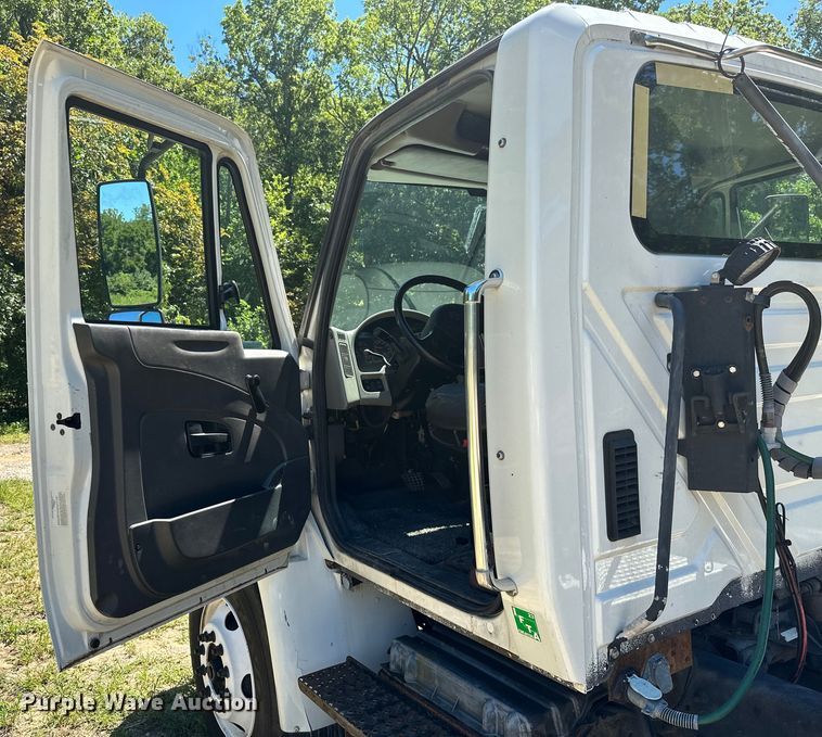 image for item ML9181 2012 International DuraStar 4400  truck