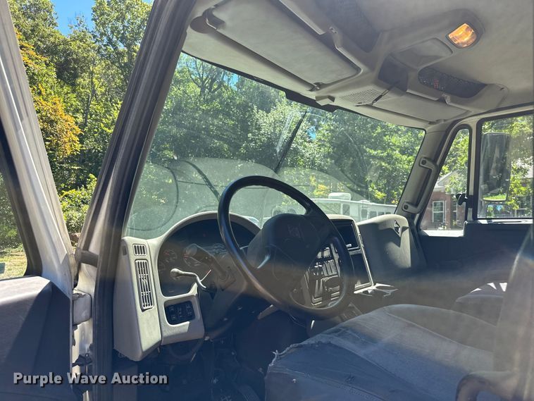 image for item ML9181 2012 International DuraStar 4400  truck