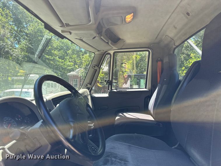 image for item ML9181 2012 International DuraStar 4400  truck