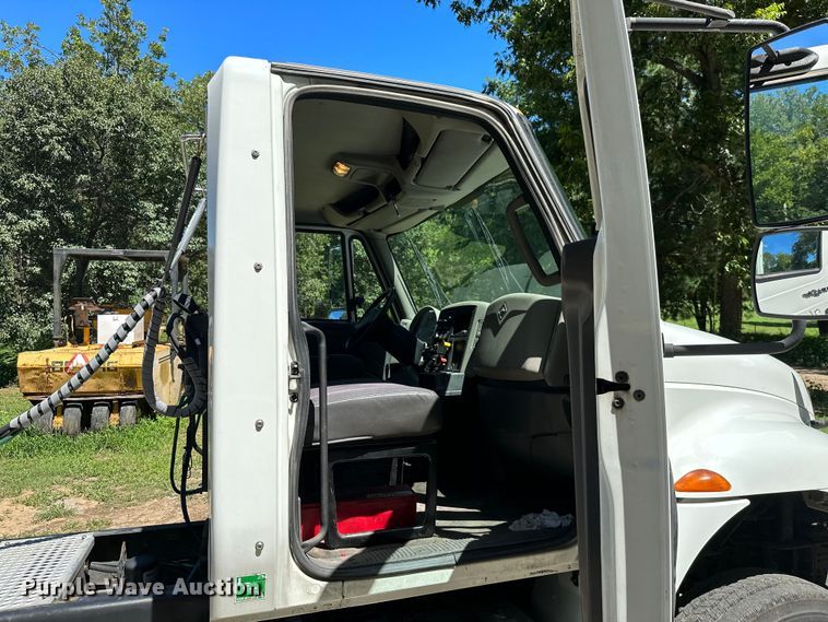 image for item ML9181 2012 International DuraStar 4400  truck